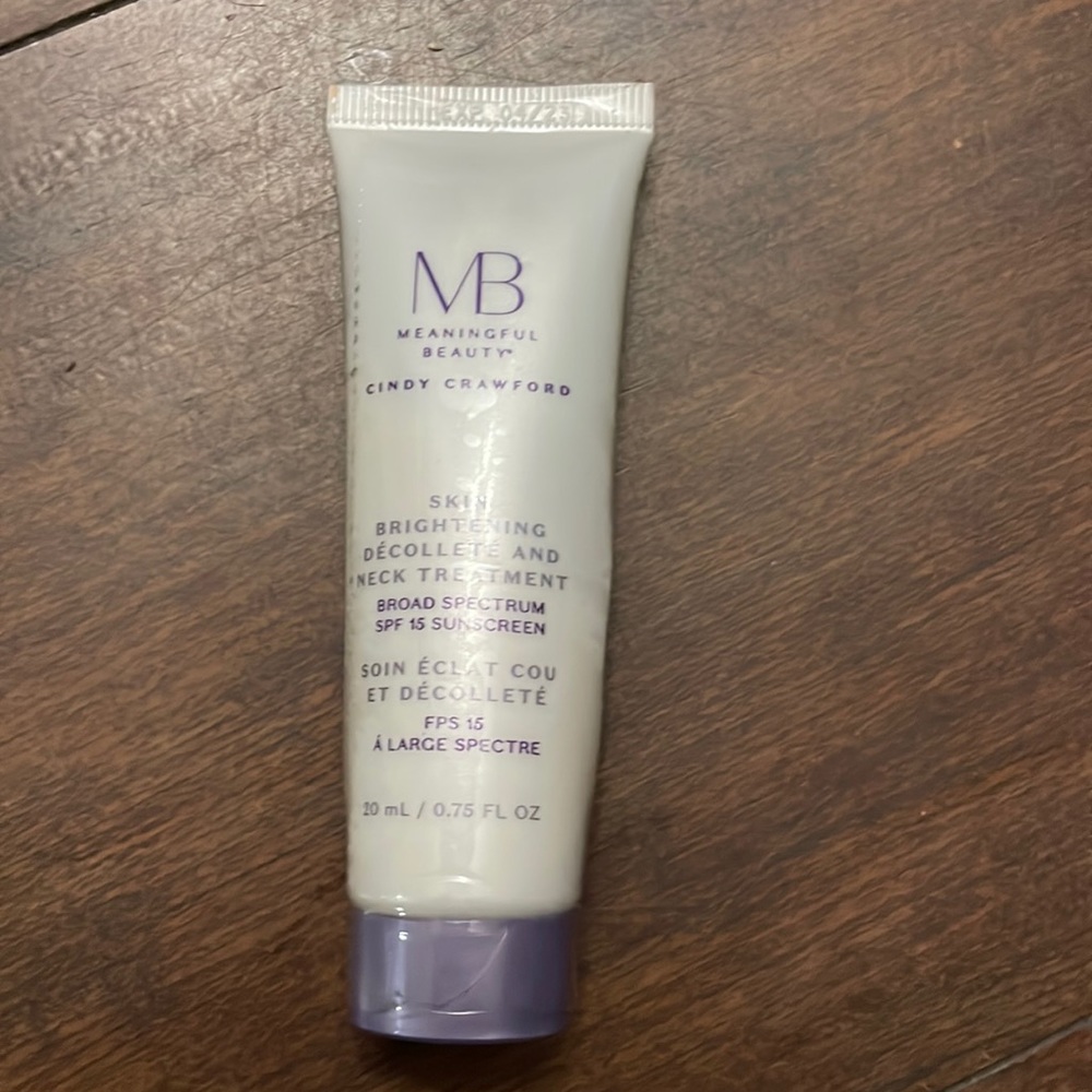 Meaningful Beauty Skin Brightening Décolleté and Neck Treatment